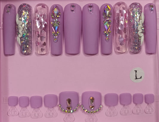 Medicare and Pedicure Set With Rhinestone Lashes